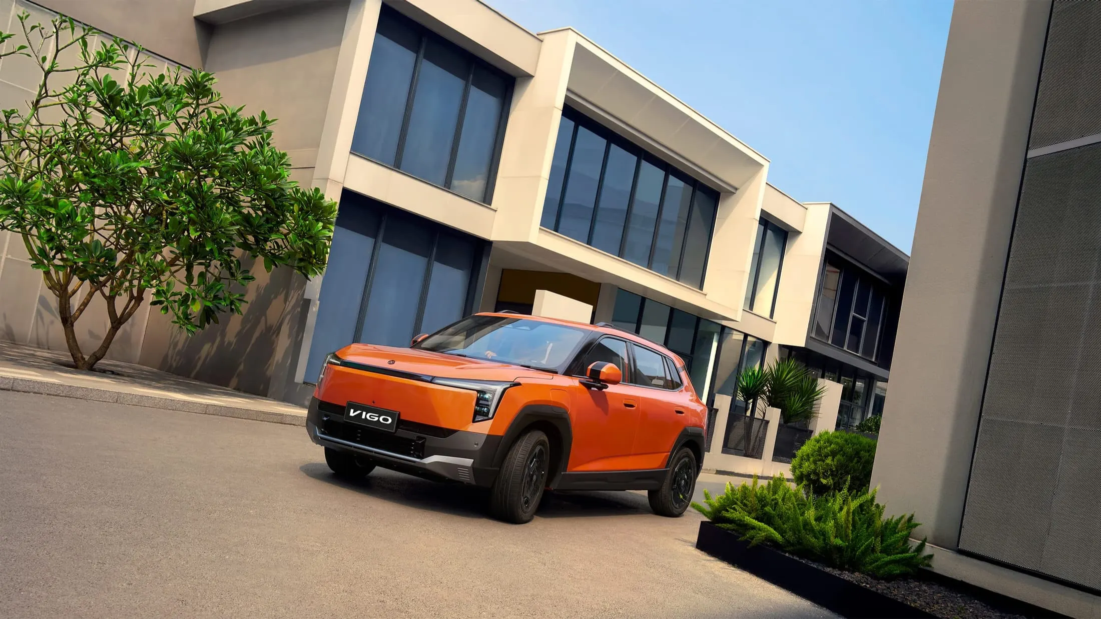 Dongfeng Vigo in sunset orange — Dongfeng Jamaica/Bert’s Automotive. Dealer model imagery; confirm local colours and equipment.
