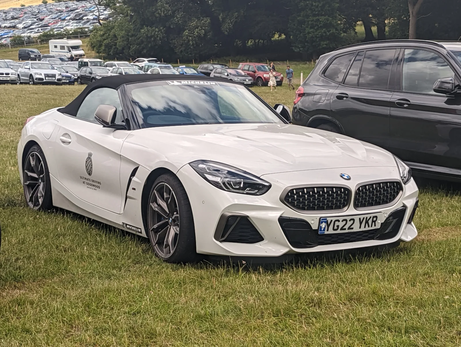 BMW Z4 M40i: catalogue example; model years and specifications differ.
